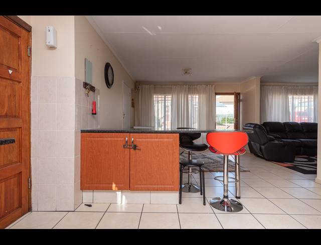 3 BEDROOM TOWNHOUSE SOLD IN ELANDSPARK